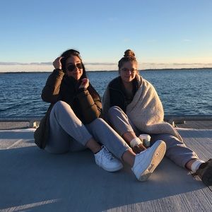 Meet your Posher, Rachel